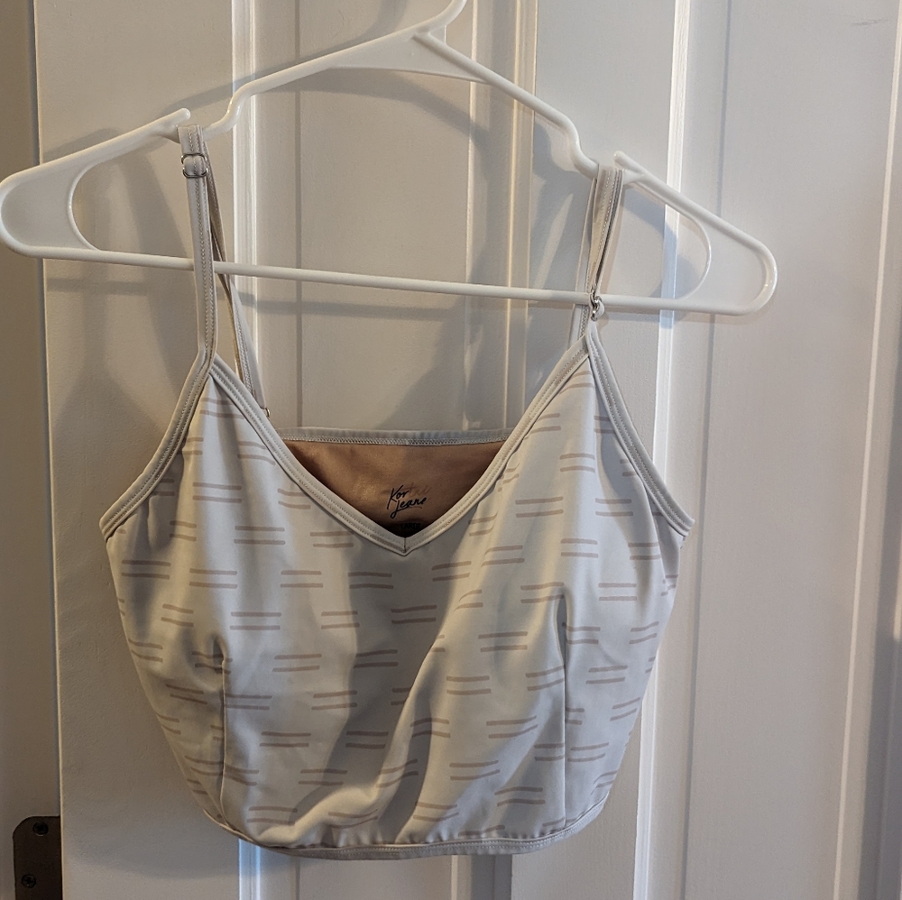 Kortni Jeane v neck top